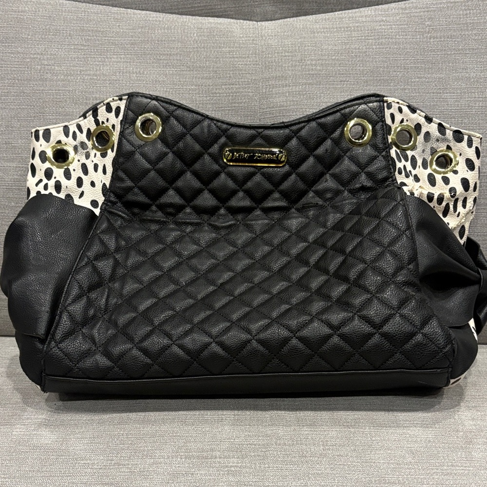 Betsey Johnson Vintage Black‎ Quilted Bag with Animal Print